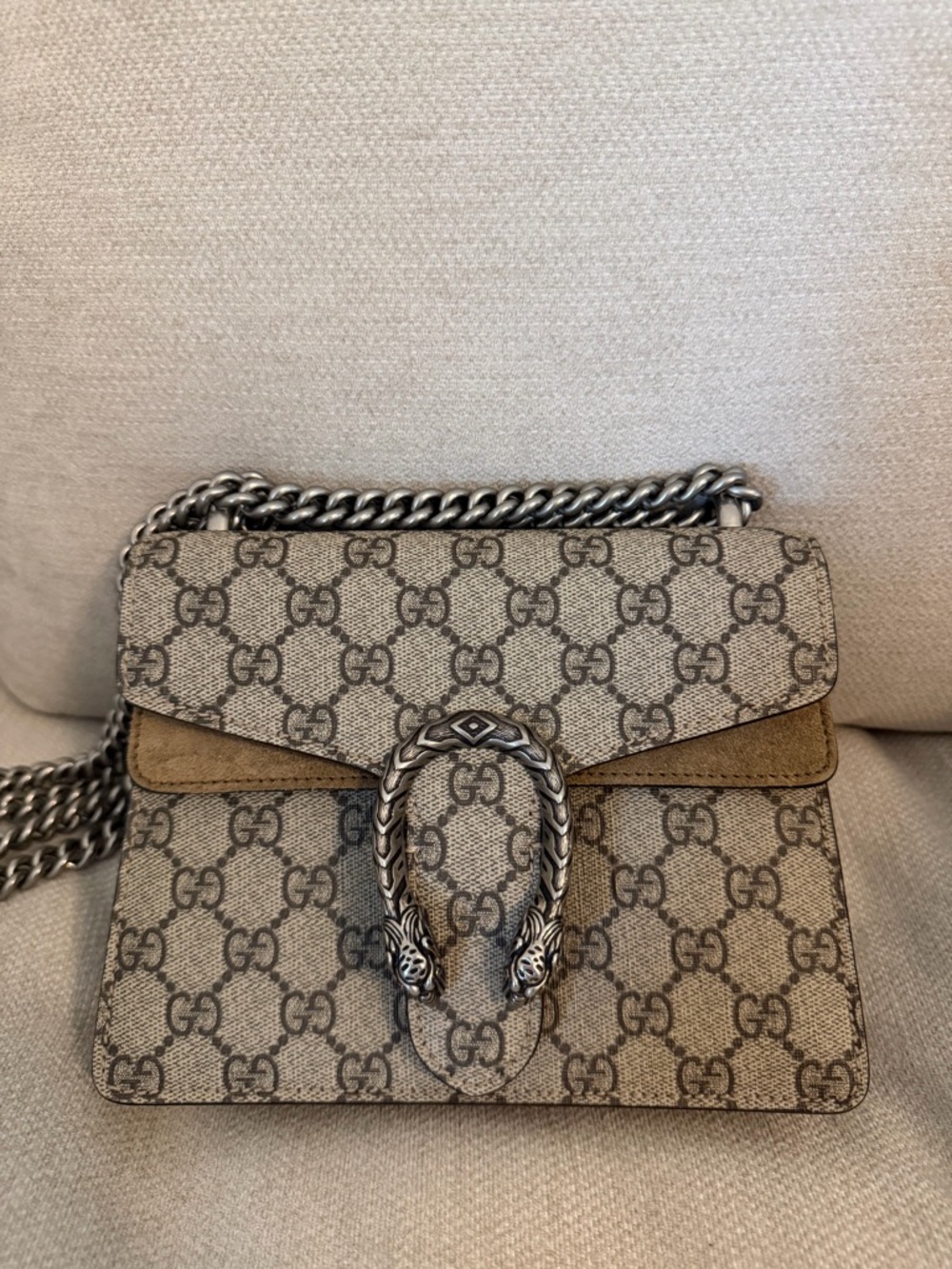 Gucci Beige/Brown GG Supreme Dionysus Small Crossbody Bag - Picture 4 of 11